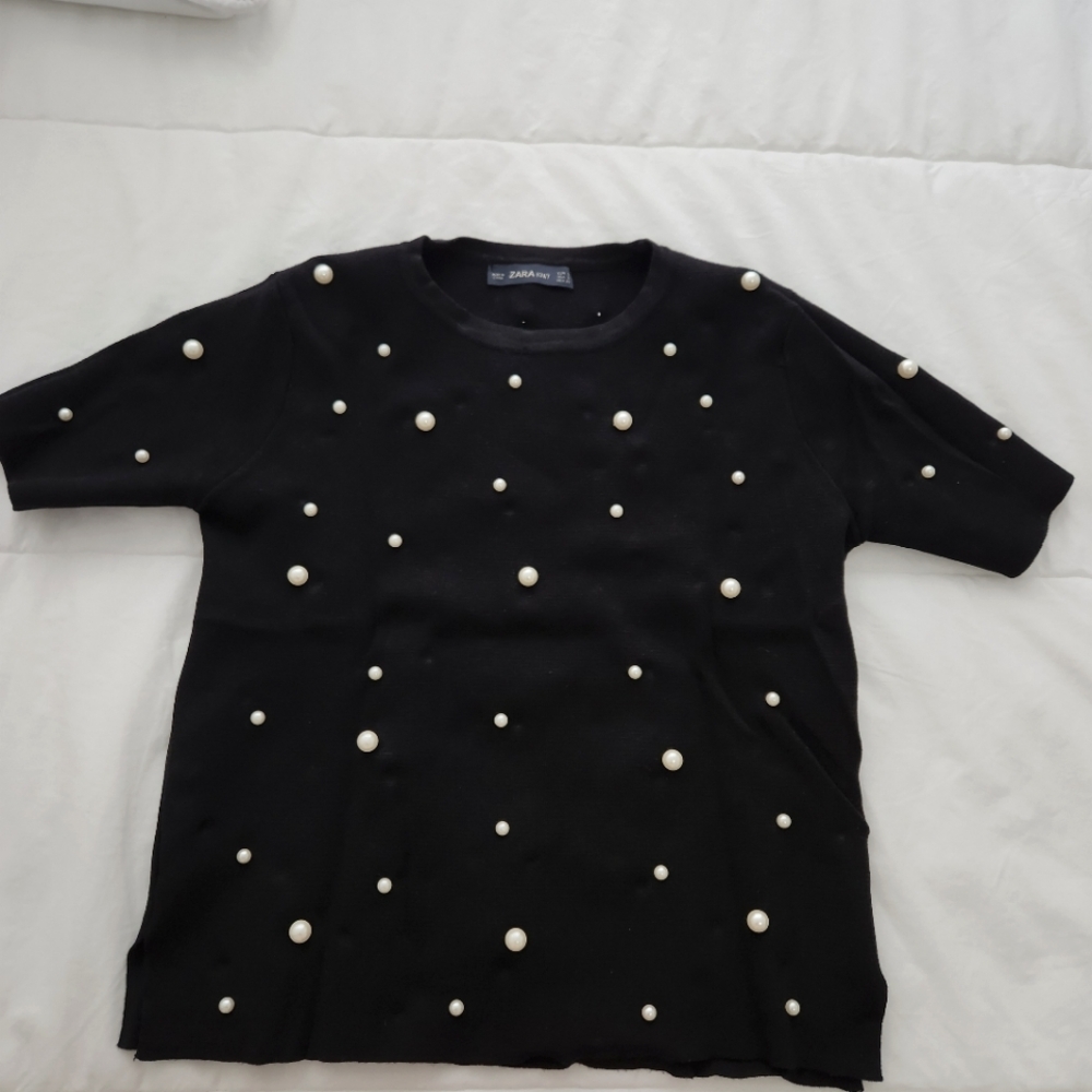 Zara knit sweater with pearls size S